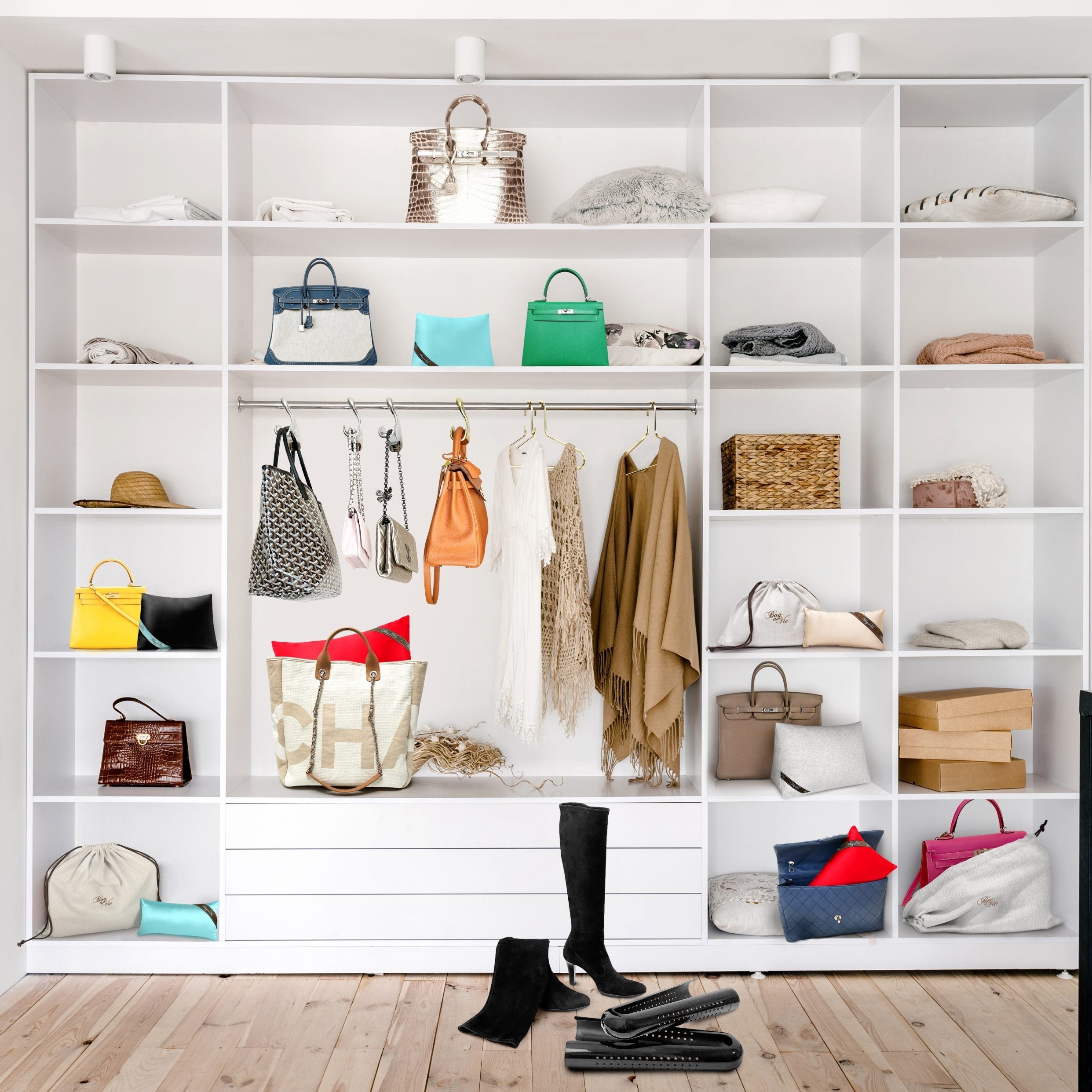 ALL CLOSET ESSENTIALS